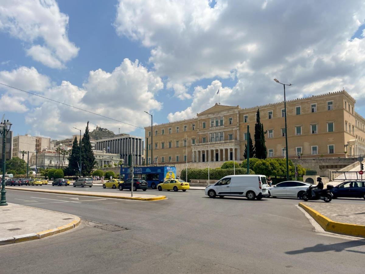 Athens Central Studio In Front Of Syntagma Metro 외부 사진